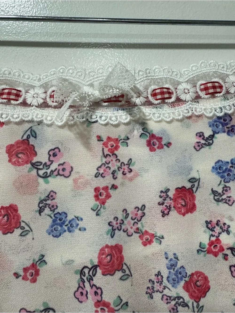 For Love And Lemons Ditsy Day White Mini Skirt with Red and Blue Floral Print - Picture 4 of 8